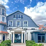Baltischer Hof 11 *